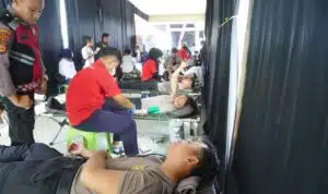 Tak Ada Aksi di Jalan Pekerja bersama Polisi dan Apindo Gelar Donor Darah Peringati May Day di Ponorogo