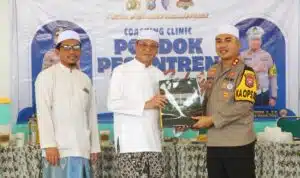 Sosialisasi Etika Berlalu – Lintas Polres Pelabuhan Tanjung Perak Gelar Coaching Clinic di Pondok Pesantren Assalafi Al-Fitrah Surabaya.