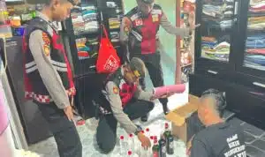 Polisi Gelar Razia Miras di Probolinggo Jaga Kondusifitas Jelang Libur Waisak