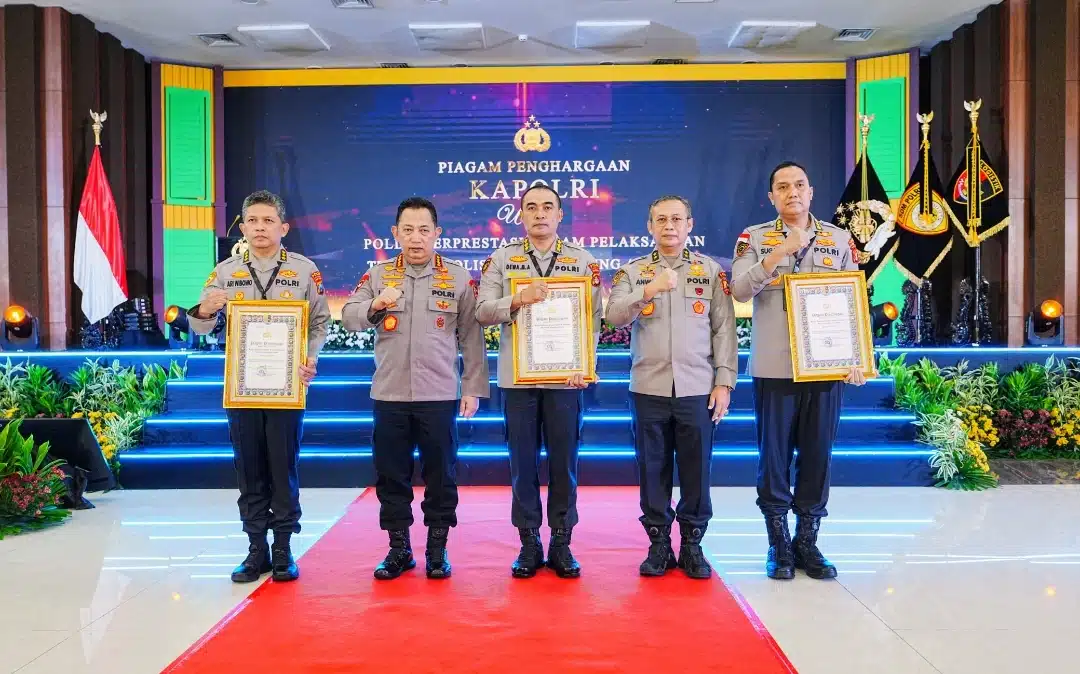 Polda Jatim Raih 3 Penghargaan Juara 1 Tingkat Nasional di Rakernis SDM Polri 2025