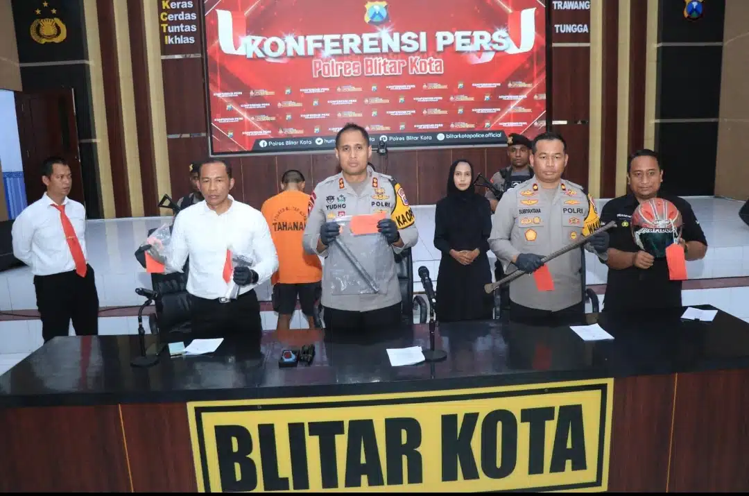 Polres Blitar Kota Berhasil Ungkap Kasus Pencurian di 21 TKP Tiga Tersangka Diamankan