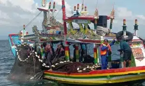 Polisi Amankan Tiga Kapal Bolga yang Melanggar Batas Wilayah Tangkap Ikan di Probolinggo