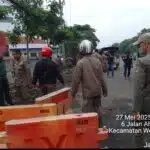 Pembersihan PKL Samping RSI: Kerja Sama antara Pedagang dan Petugas