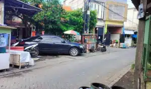 Warga Kalilom Gugat Kesewenangan Camat Kenjeran