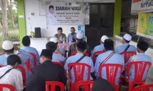Legislator PPP Surabaya Berangkatkan Jama’ah Yasinta Pakal Ziarah Wali
