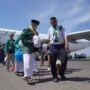 Debarkasi haji Jatim tiba di bandara Juanda, pelayanan jamaah sampai 10 Juli 2025