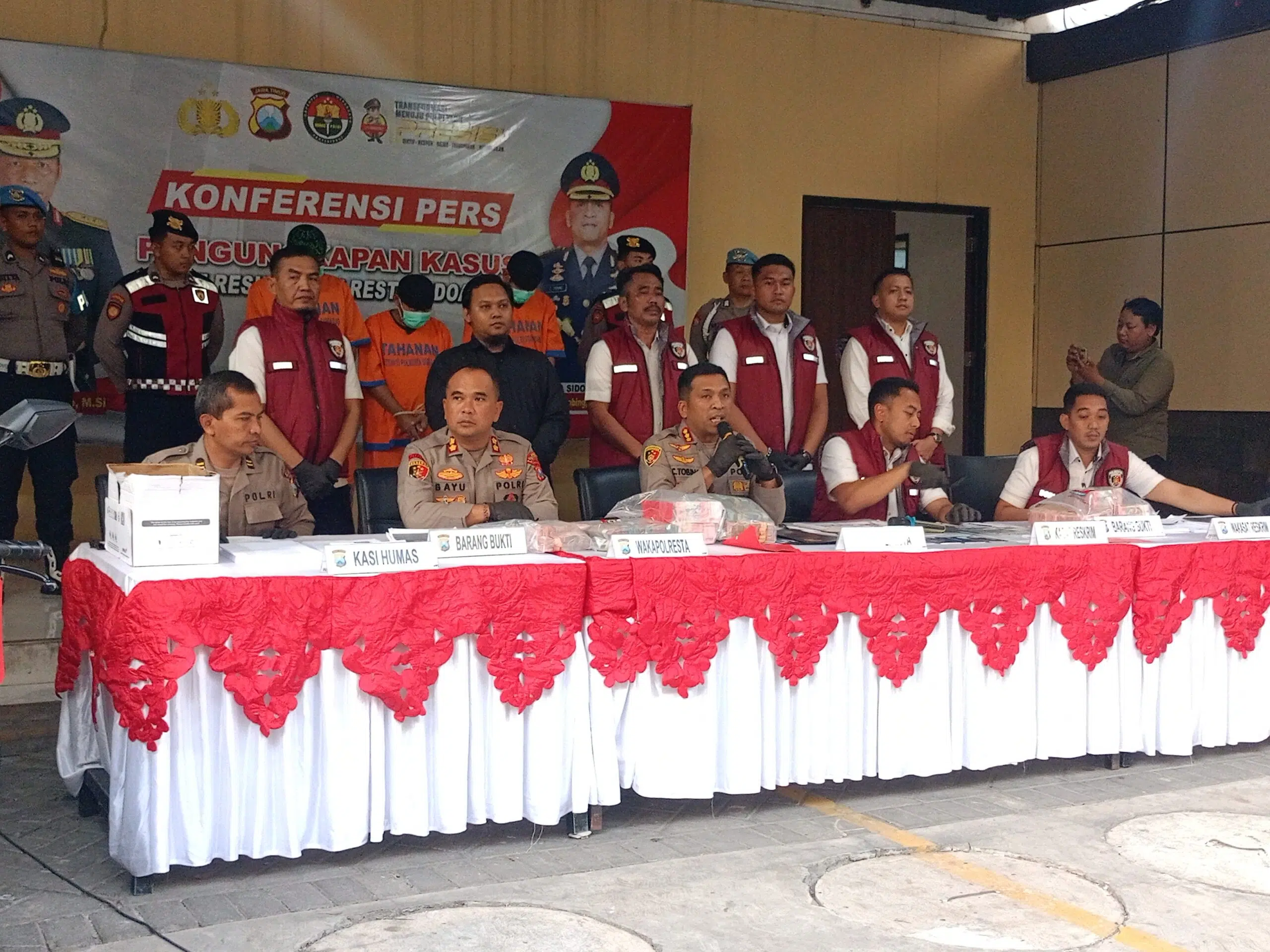 Skandal Ujian Perangkat Desa: OTT Polresta Sidoarjo Sita Uang Rp 1 Miliar Lebih