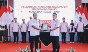 Kapolda Jatim Lantik Pengurus PBVSI Banyuwangi Masa Bhakti Tahun 2025-2029
