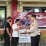 Sambut Hari Bhayangkara ke-79, Polsek Asemrowo Gelar Bhakti Sosial untuk Warga
