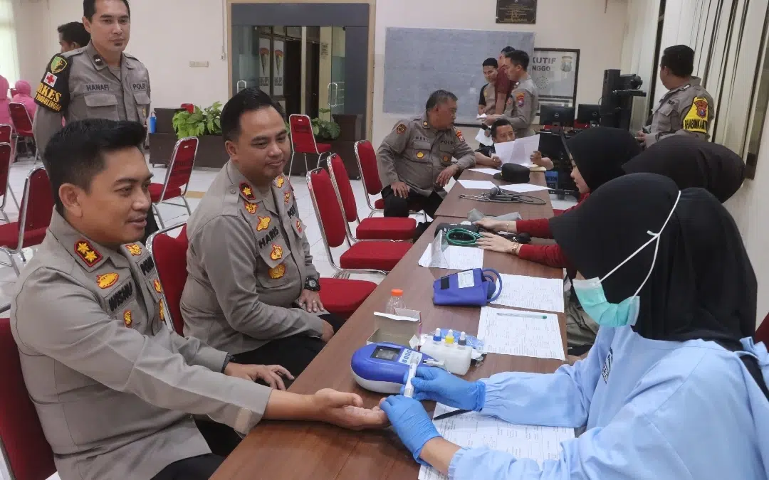 Setetes Darah untuk Kemanusiaan, Polres Probolinggo Gelar Donor Darah di Hari Bhayangkara ke-79