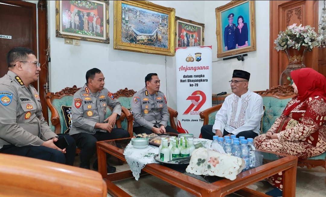 Peringati Hari Bhayangkara ke-79, Polda Jatim Anjangsana ke Purnawirawan Polri
