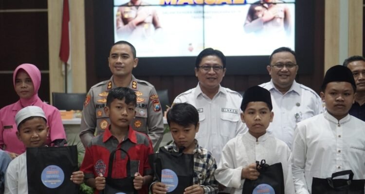Antusias Puluhan Anak Ikut Khitan Massal Gratis Polres Pacitan di Hari Bhayangkara ke – 79