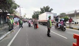 Sinergitas Polres Madiun bersama TNI Siagakan Ratusan Personel Jaga Kondusifitas Satu Suro