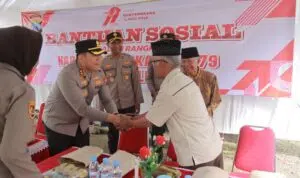 Sambut Hari Bhayangkara ke – 79 Polres Blitar Salurkan Bantuan Sosial Warga Kampung Baru