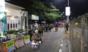 Jaga Surabaya Kondusif, TNI-Polri Gelar Patroli Skala Besar Pasca Pengesahan Warga Silat