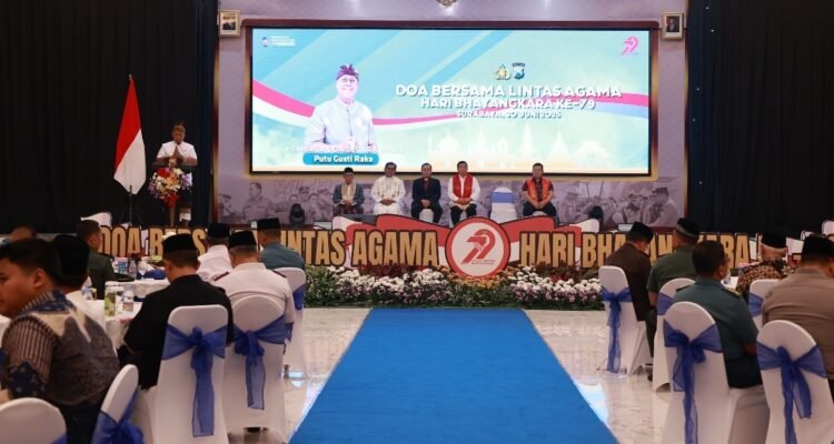 Polda Jatim Gelar Doa Bersama Lintas Agama Sambut Hari Bhayangkara ke – 79