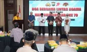 HUT Bhayangkara ke-79, Polres Pelabuhan Tanjung Perak Gelar Doa Bersama Lintas Agama untuk Pererat Persatuan