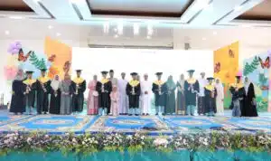 MI Al Fithrah Berikan Penghargaan kepada Santri Teladan dan Berprestasi pada Haflah Akhirussanah