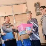 Penuh Haru, Anjangsana SPN Polda Jatim ke Para Purnawirawan di Hari Bhayangkara ke -79