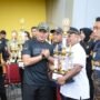 Perkuat Sinergi dan Kebersamaan Polres Gresik Gelar Olahraga Bersama di Hari Bhayangkara ke -79