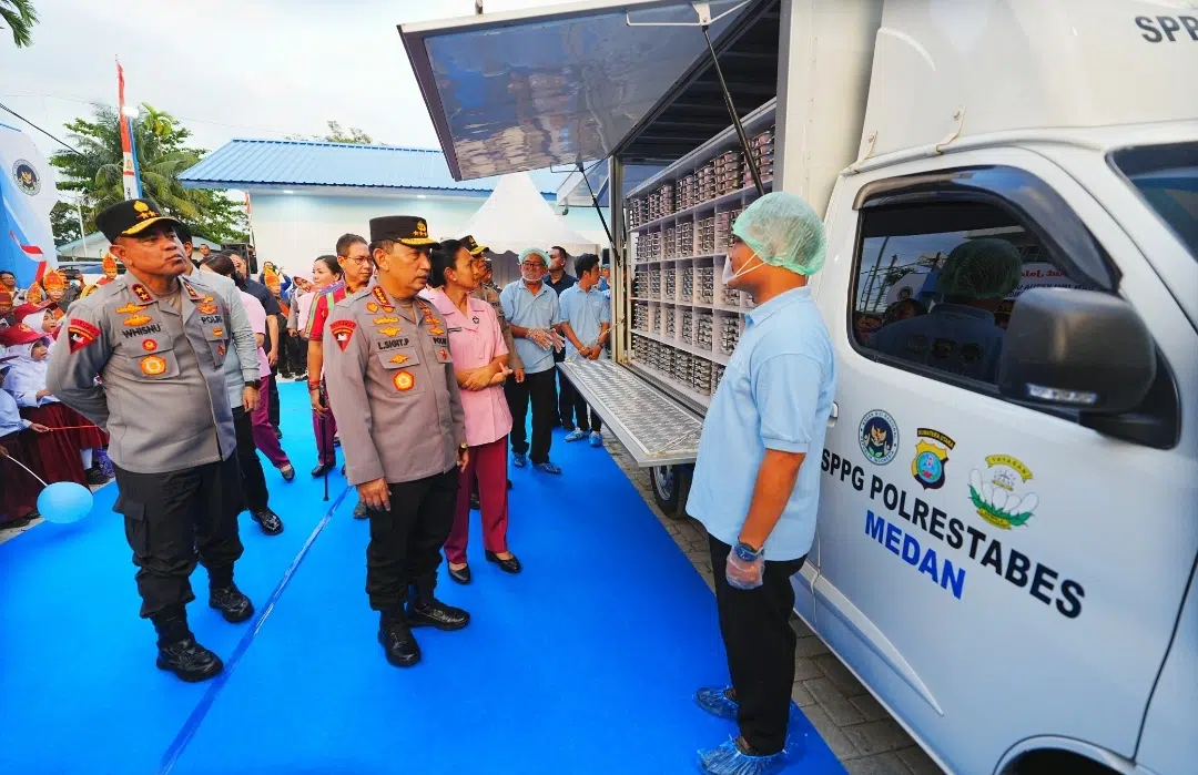 Kapolri Tinjau Pelaksanaan SPPG Polrestabes Medan, Pastikan MBG Tepat Sasaran