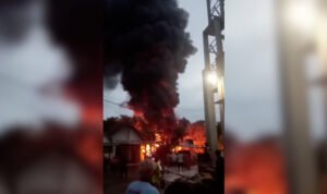 HIpqVNrJM7.jpg HIpqVNrJM7