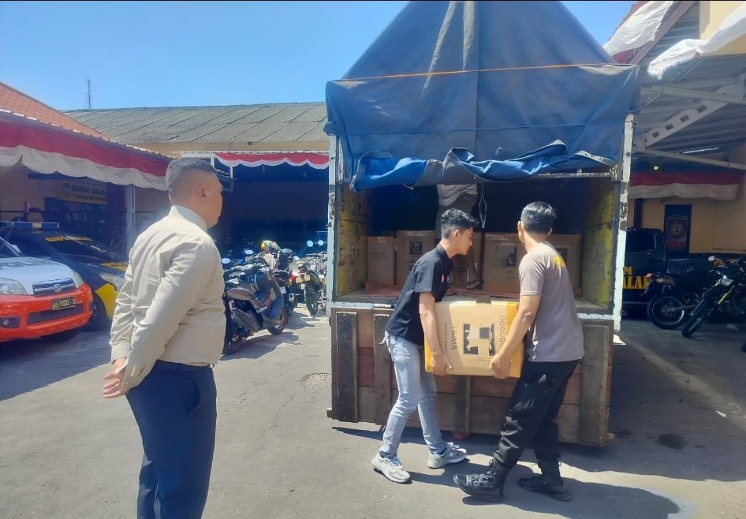 Polisi Berhasil Gagalkan Penyelundupan Arak Bali Truk Pengangkut Diamankan di Jember