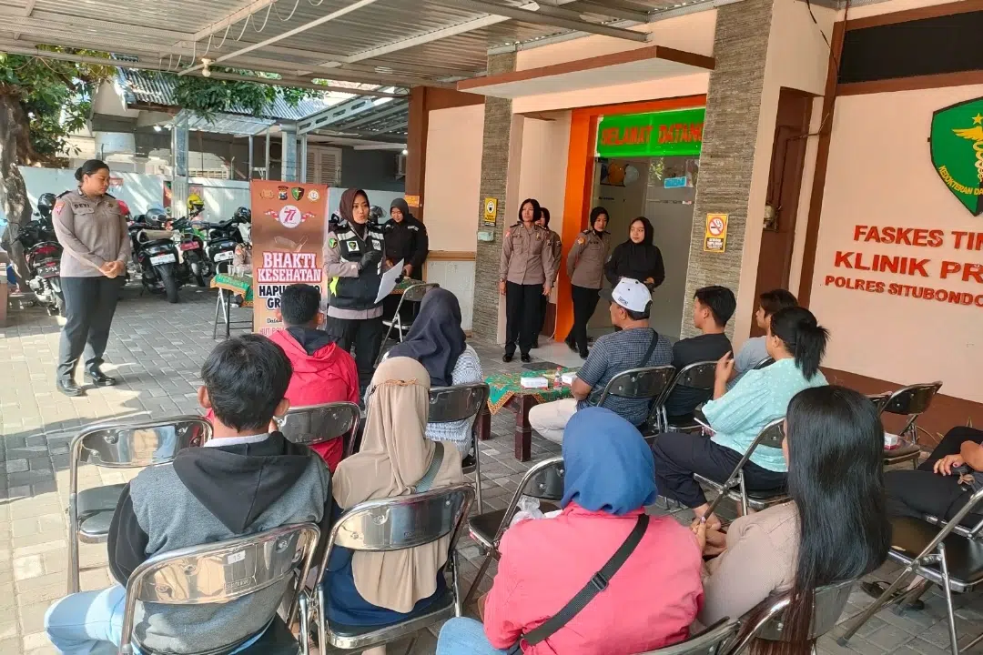 Warga Antusias Layanan Hapus Tato Gratis Polres Situbondo Sambut HUT Polwan ke – 77