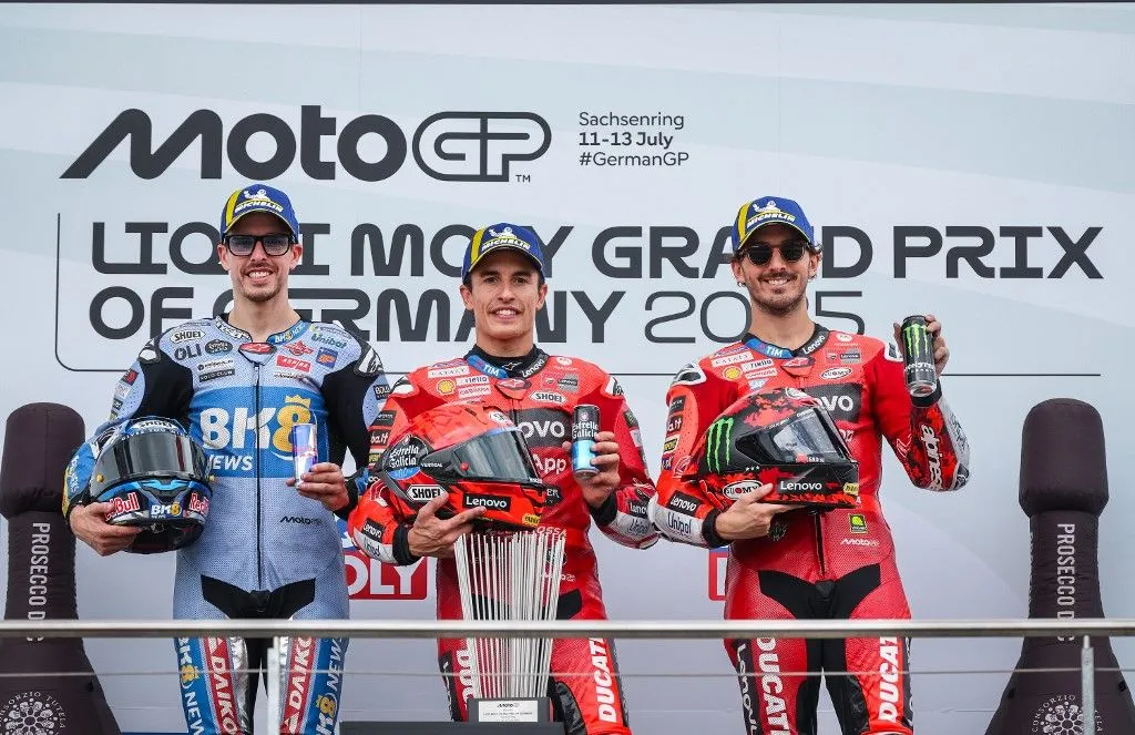 Pecco Bagnaia Berjuang untuk Peringkat 2 MotoGP 2025, Tapi Alex Marquez Tertinggal di Belakang Kakaknya 1 Pecco Bagnaia Berjuang untuk Peringkat 2 MotoGP 2025, Tapi Alex Marquez Tertinggal di Belakang Kakaknya