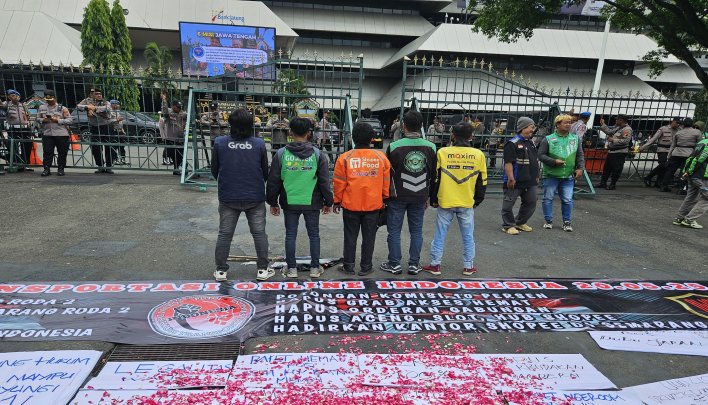 Tunjangan Rumah DPRD Jateng Dipangkas, Masih Dapat Rp 42 Juta Bulanan 1 Tunjangan Rumah DPRD Jateng Dipangkas, Masih Dapat Rp 42 Juta Bulanan