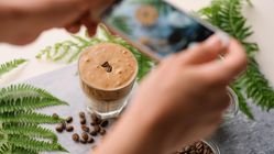 3 Kafe Terbaik di Bandung untuk WFC, Penuh Spot Instagramable