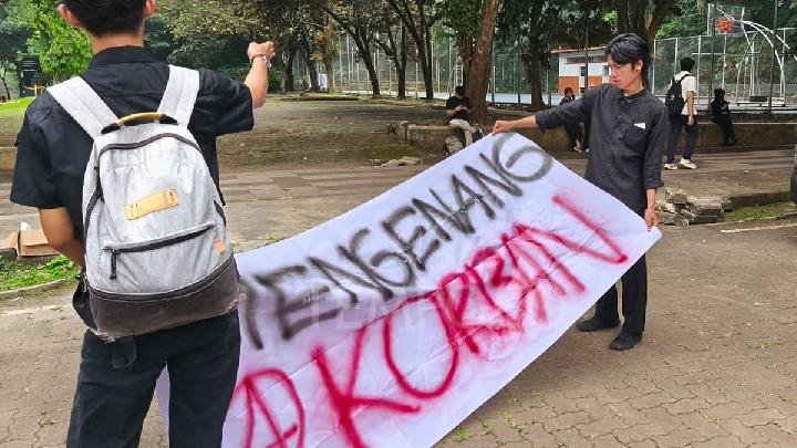 Demo BEM UI di DPR Hari Ini, Tuntut Janji Pemerintah 5 Demo BEM UI di DPR Hari Ini, Tuntut Janji Pemerintah