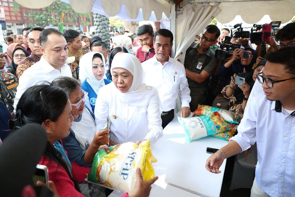 Pemerintah Salurkan 2.400 Ton Beras SPHP ke Jawa Timur 1 Pemerintah Salurkan 2.400 Ton Beras SPHP ke Jawa Timur