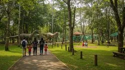 5 Tempat Wisata Seru Jatim 2025 untuk Keluarga dan Anak-Anak! 2 5 Tempat Wisata Seru Jatim 2025 untuk Keluarga dan Anak-Anak!