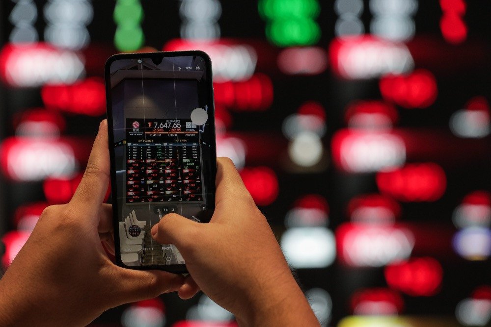 Indeks Bisnis-27 Naik, Saham BRPT, BRIS, dan MIKA Melonjak 1 Indeks Bisnis-27 Naik, Saham BRPT, BRIS, dan MIKA Melonjak