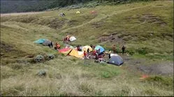 Destinasi Alam Jawa Barat: Liburan Menenangkan yang Wajib Dikunjungi 1 Destinasi Alam Jawa Barat: Liburan Menenangkan yang Wajib Dikunjungi