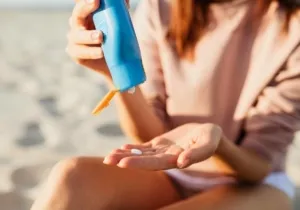5 Cara Efektif Mengurangi Risiko Kanker Kulit yang Wajib Dicoba Sejak Awal 1 5 Cara Efektif Mengurangi Risiko Kanker Kulit yang Wajib Dicoba Sejak Awal