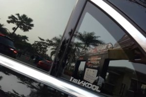 5 Langkah Pemasangan Kaca Film Mobil yang Sempurna