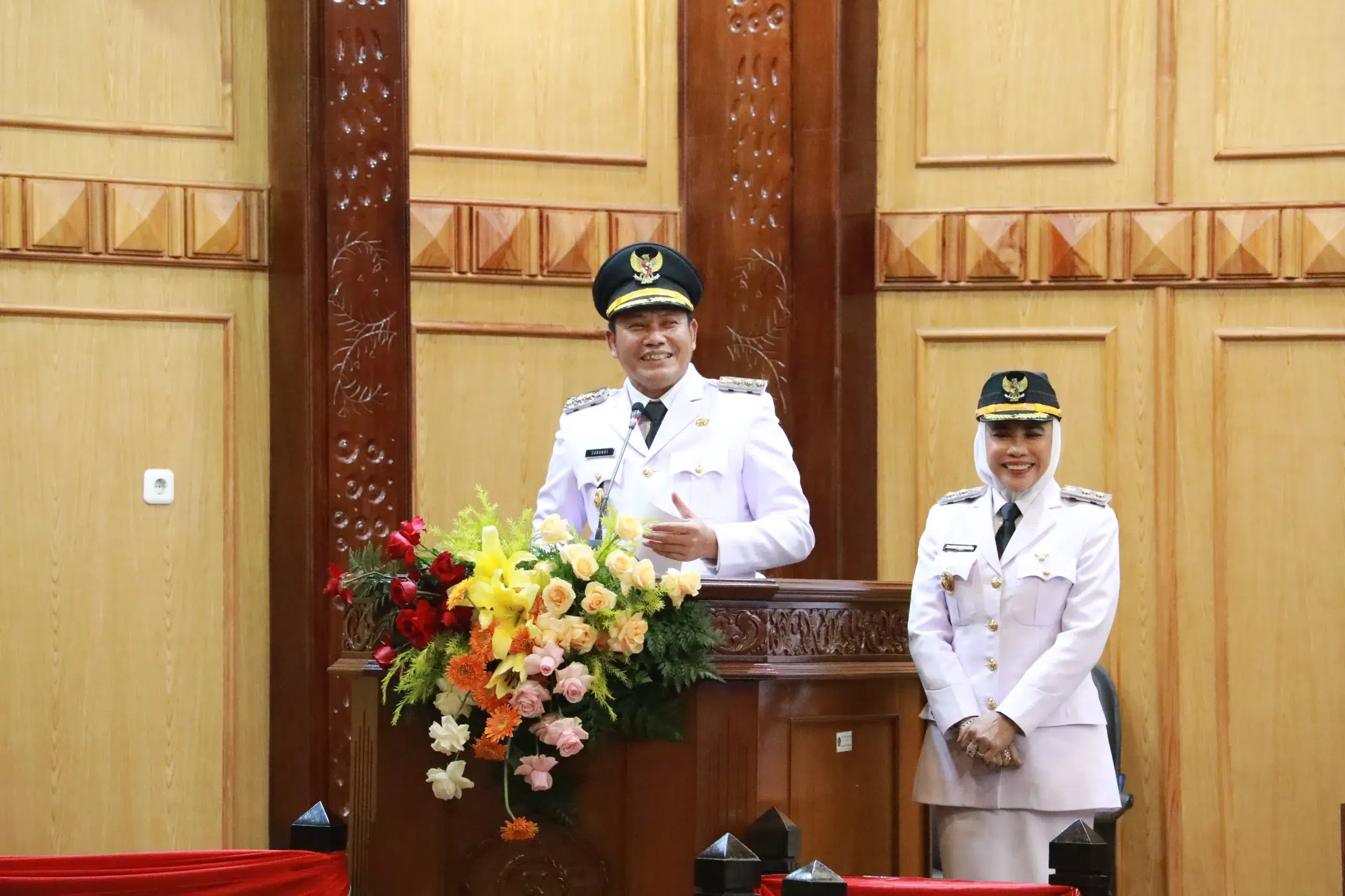 Wakil Bupati Mimik Melaporkan Bupati Sidoarjo ke Kemendagri Terkait Mutasi 61 ASN 1 Wakil Bupati Mimik Melaporkan Bupati Sidoarjo ke Kemendagri Terkait Mutasi 61 ASN