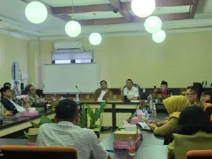 Komisi A DPRD Surabaya