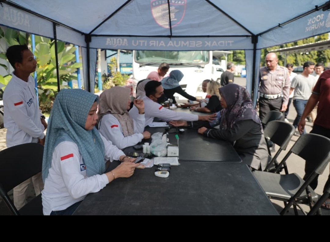 Sambut Hari Lalu Lintas Bhayangkara ke -70 Polres Jember Gelar Baktikes Gratis