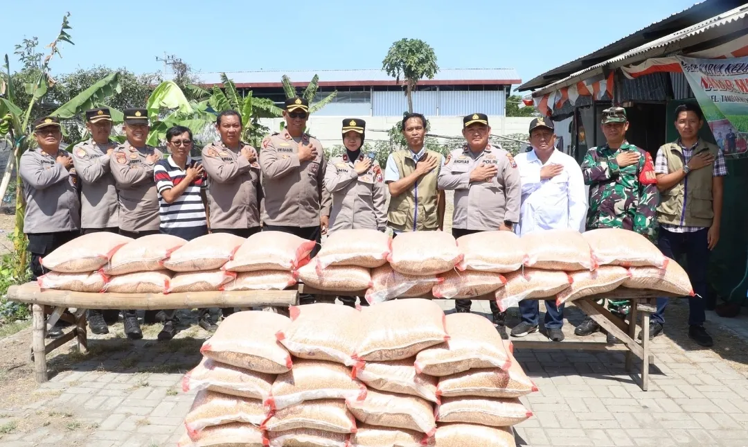 Dukung Ketahanan Pangan, Polres Pelabuhan Tanjung Distribusikan 1 Ton Jagung Hasil Panen Raya Kwartal III ke Bulog 1 Dukung Ketahanan Pangan, Polres Pelabuhan Tanjung Distribusikan 1 Ton Jagung Hasil Panen Raya Kwartal III ke Bulog