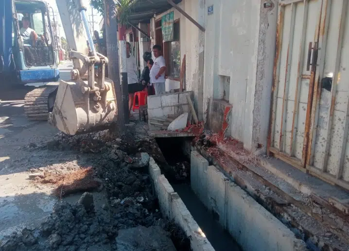 Proyek U-Ditch Tambaksegaran Wetan Diduga Abaikan Kualitas dan Keselamatan, Warga Pertanyakan Pengawasan Dinas