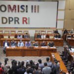 komisi iii dpr menyebut polri menjadi mitra kerja yang palin kgwb