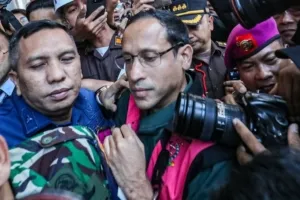 Anak Buah Eks Mendikbud Nadiem Makarim Kembalikan Miliaran Rupiah 'Kick Back' Terkait Korupsi Laptop Chromebook 4 Anak Buah Eks Mendikbud Nadiem Makarim Kembalikan Miliaran Rupiah ‘Kick Back’ Terkait Korupsi Laptop Chromebook