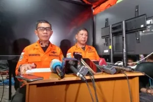Bau Anyir Membusuk di Sekitar Bangunan Ponpes Al Khoziny Sidoarjo yang Roboh, Basarnas: Sudah 48 Jam