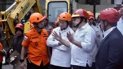 Bangunan Pesantren Roboh di Sidoarjo, Menteri Agama Bantu Rp610 Juta dan Pastikan Penanganan Cepat 1 Bangunan Pesantren Roboh di Sidoarjo, Menteri Agama Bantu Rp610 Juta dan Pastikan Penanganan Cepat