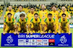 Eduardo Perez Bertanggung Jawab! Persebaya Surabaya Dihujani Kritik, Lawan Persija Jakarta Jadi Ujian