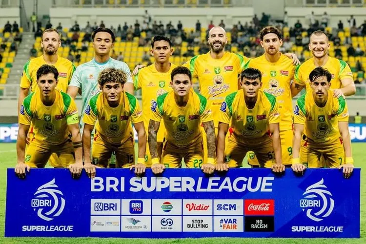Eduardo Perez Bertanggung Jawab! Persebaya Surabaya Dihujani Kritik, Lawan Persija Jakarta Jadi Ujian 1 Eduardo Perez Bertanggung Jawab! Persebaya Surabaya Dihujani Kritik, Lawan Persija Jakarta Jadi Ujian