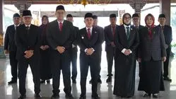 Bupati Mojokerto Lantik 7 Pejabat Tinggi, Tegaskan Tidak Ada Pungli Jabatan 6 Bupati Mojokerto Lantik 7 Pejabat Tinggi, Tegaskan Tidak Ada Pungli Jabatan